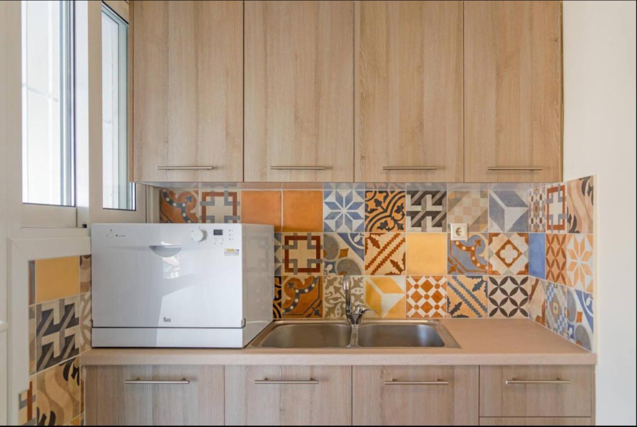 דירות Athenian Elegant Apt Near Acropolis מראה חיצוני תמונה